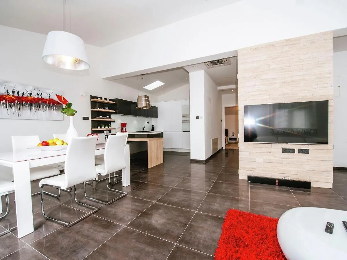 Luxurious Apartment In Zadar With Garden 0*,  Chorvatsko